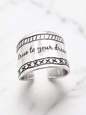 Size 9 Silpada Sterling Silver Statement Band Ring - "True to Your Dream